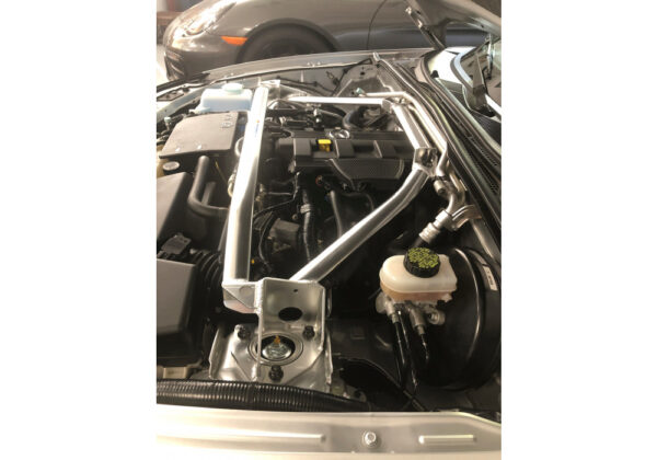 Carbing Front Strut Bar Type 2 - Image 4